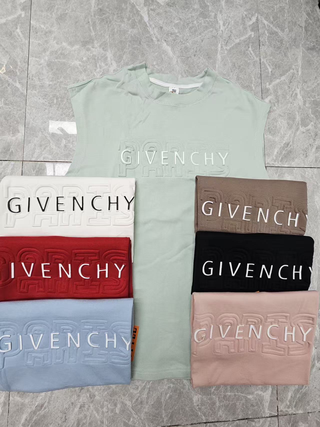 Lot de 100 teeshirt mix modèle t’aime